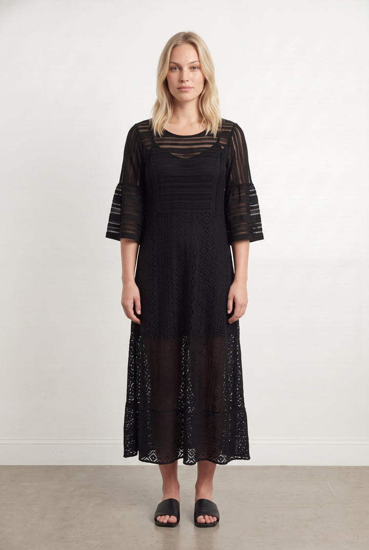 Robe Noire - Taille L/40 de la marque La Fée Maraboutée | PARAD123625 - Vendu par Paradigme - Image 1