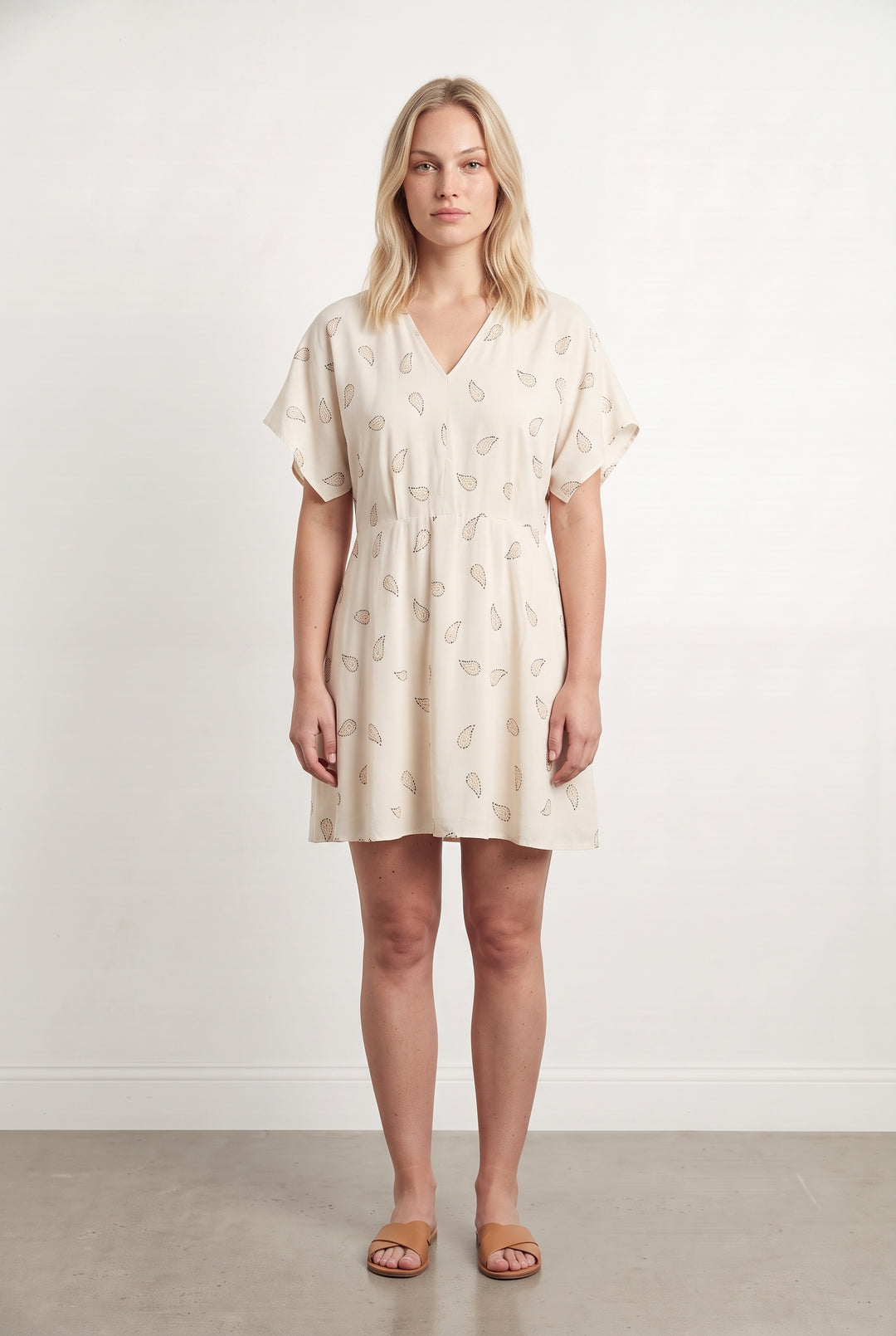 Robe Courte Beige - Taille L/40 de la marque Comptoir des Cotonniers | PARAD123667 - Vendu par Paradigme - Image 1