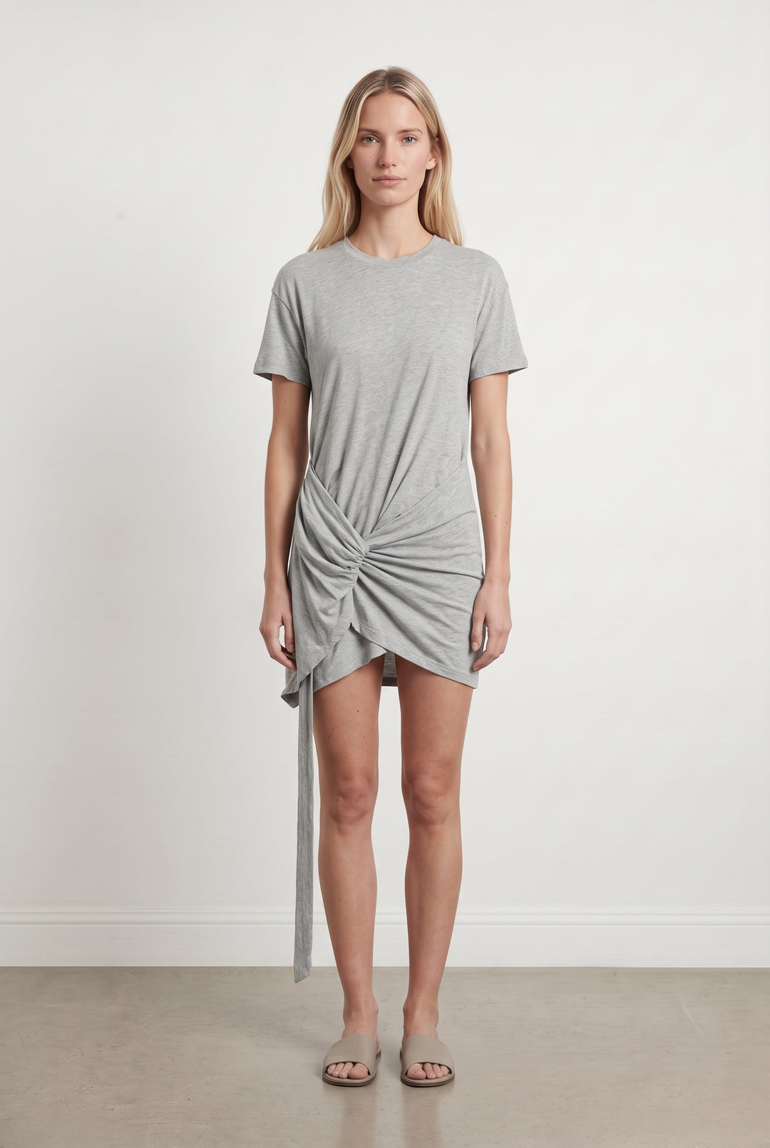 Robe Courte Grise - Taille S/36 de la marque ba&amp;sh | PARAD123694 - Vendu par Paradigme - Image 1