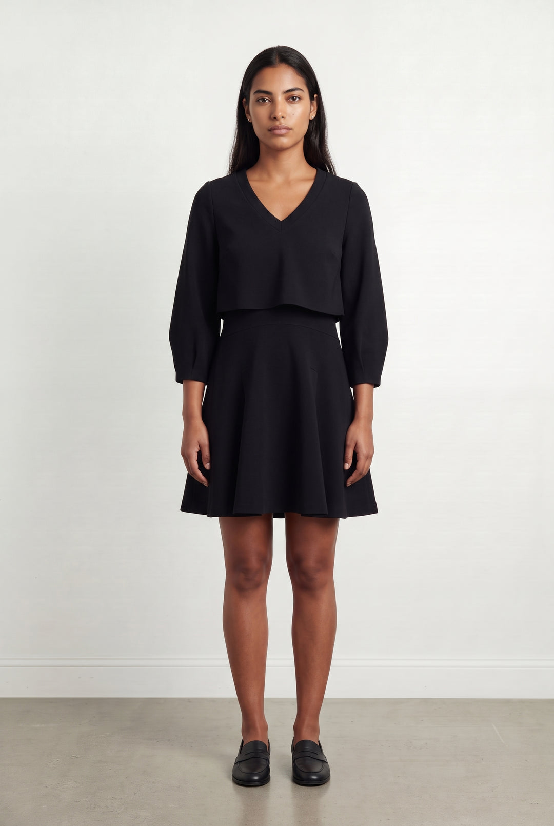 Robe Courte Noire - Taille L/40 de la marque Tara Jarmon | PARAD123925 - Vendu par Paradigme - Image 1