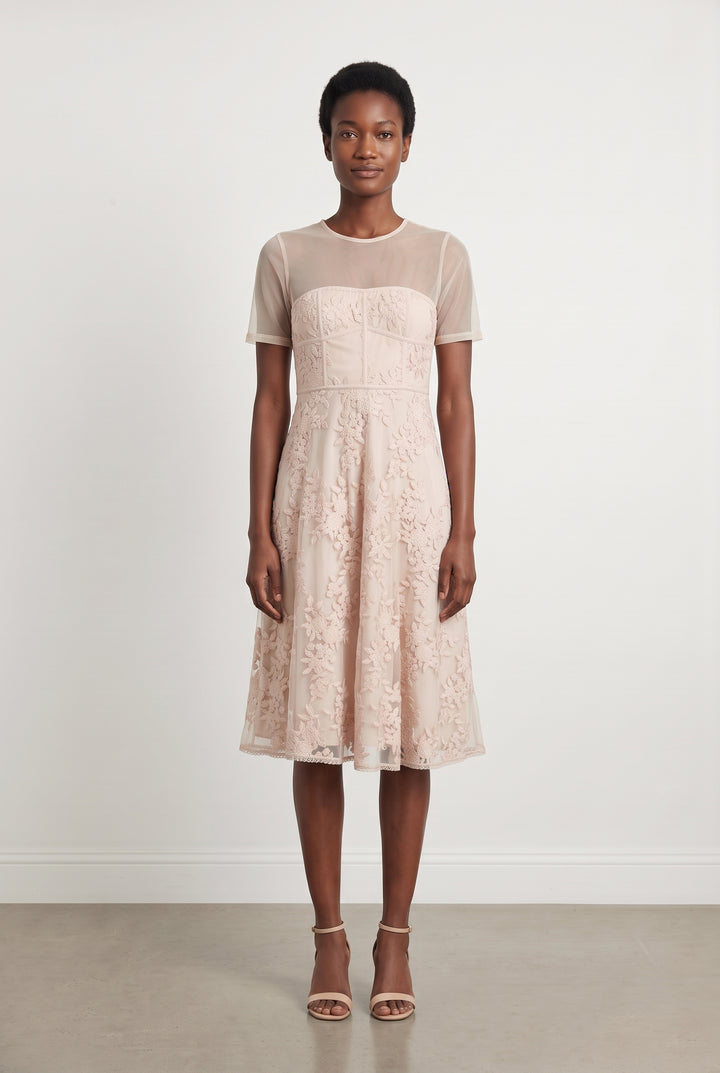Robe En Dentelle Rose - Taille S/36 de la marque Maison 123 | PARAD123960 - Vendu par Paradigme - Image 1