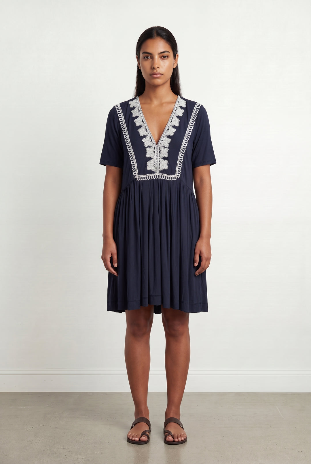 Robe Courte Bleu Marine - Taille L/40 de la marque Indies | PARAD124141 - Vendu par Paradigme - Image 1