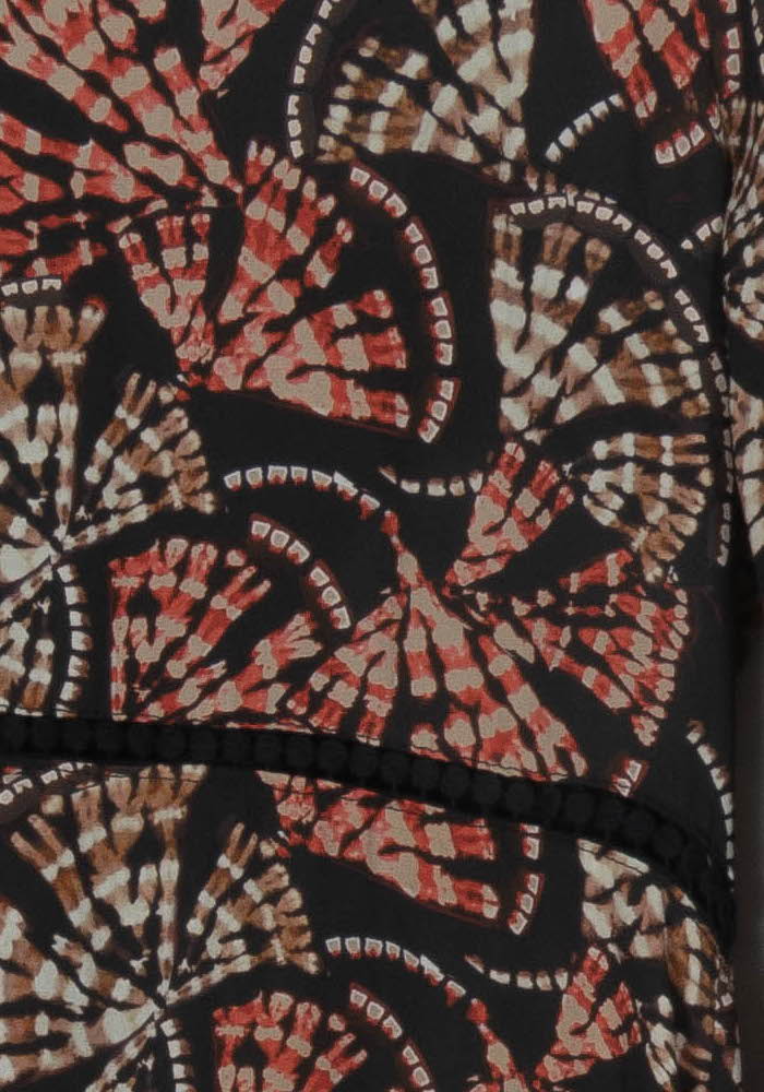 Robe Noire et Rouge - Taille M/38 de la marque La Fée Maraboutée | PARAD124188 - Vendu par Paradigme - Image 3