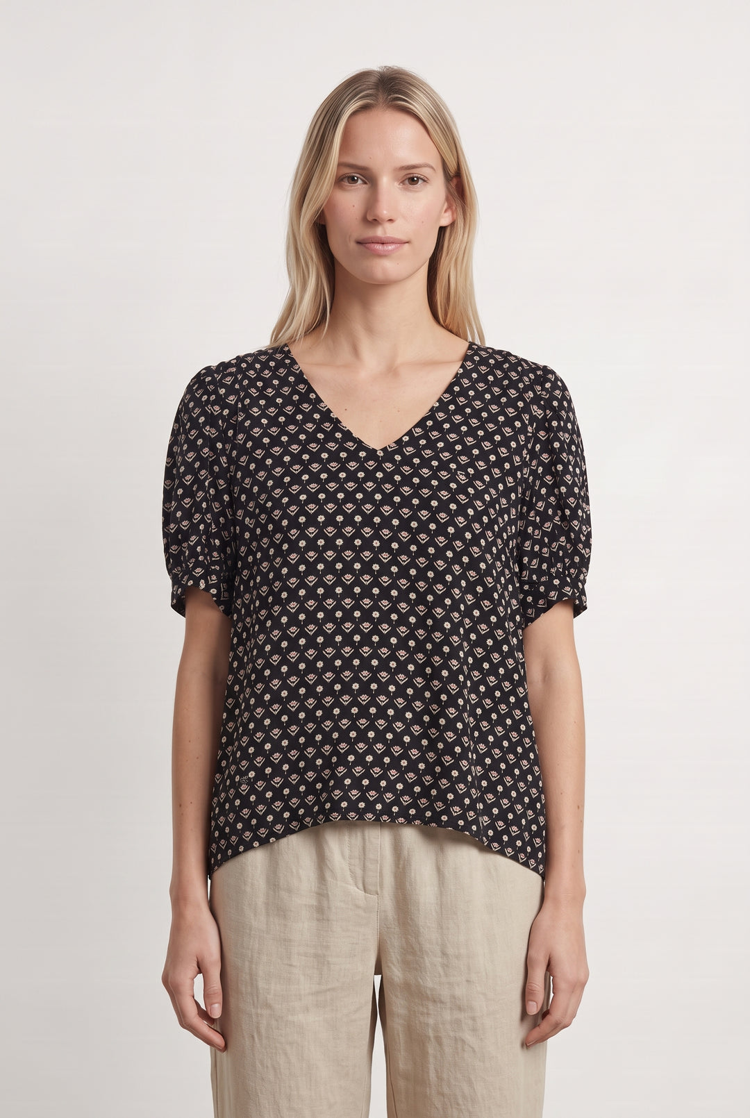 Blouse Noire et Blanche - Taille S/36 de la marque Grace &amp; Mila | PARAD124206 - Vendu par Paradigme - Image 1