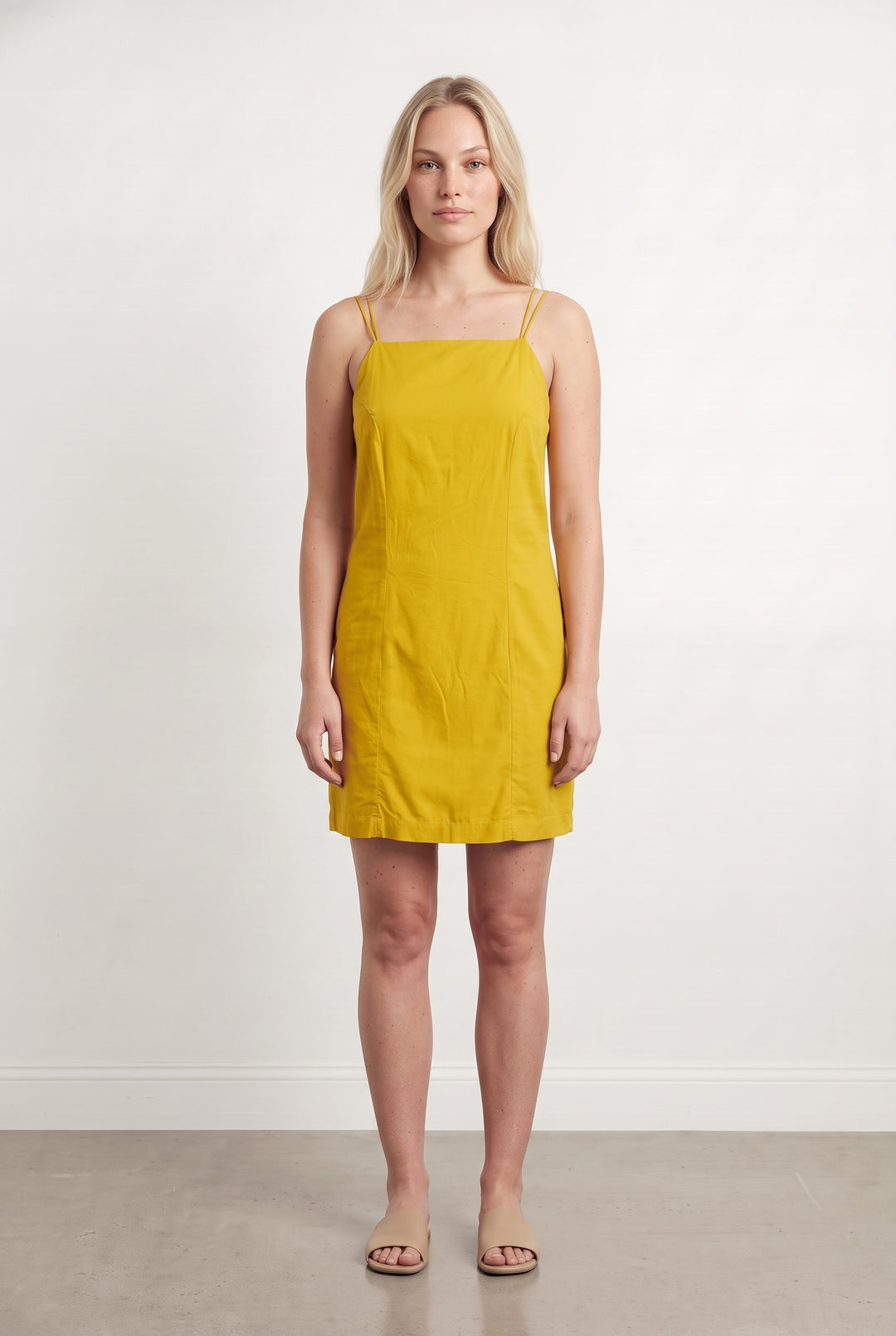 Robe Courte Jaune - Taille L/40 de la marque Karma Koma | PARAD124283 - Vendu par Paradigme - Image 1