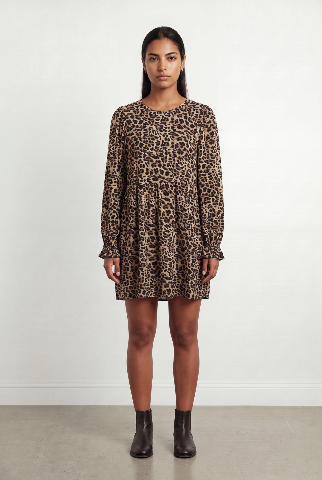 Robe Courte Marron et Noire - Taille L/40 de la marque SAAJ | PARAD124530 - Vendu par Paradigme - Image 1