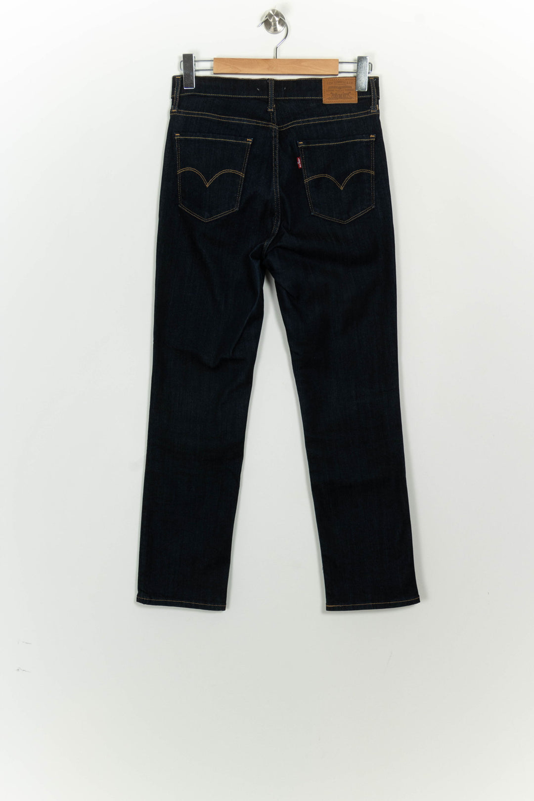 Jean Droit Bleu
 - Taille L/40 de la marque Levi&