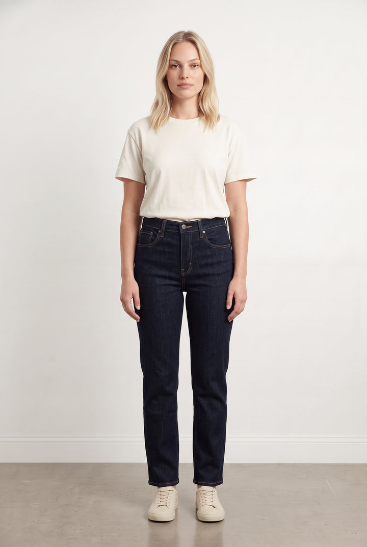 Jean Droit Bleu
 - Taille L/40 de la marque Levi&