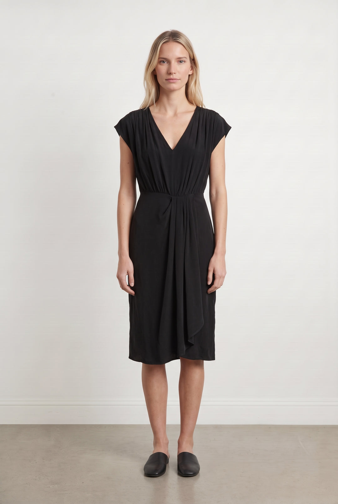 Robe Midi Noire - Taille XS/34 de la marque Vanessa Bruno | PARAD124686 - Vendu par Paradigme - Image 1