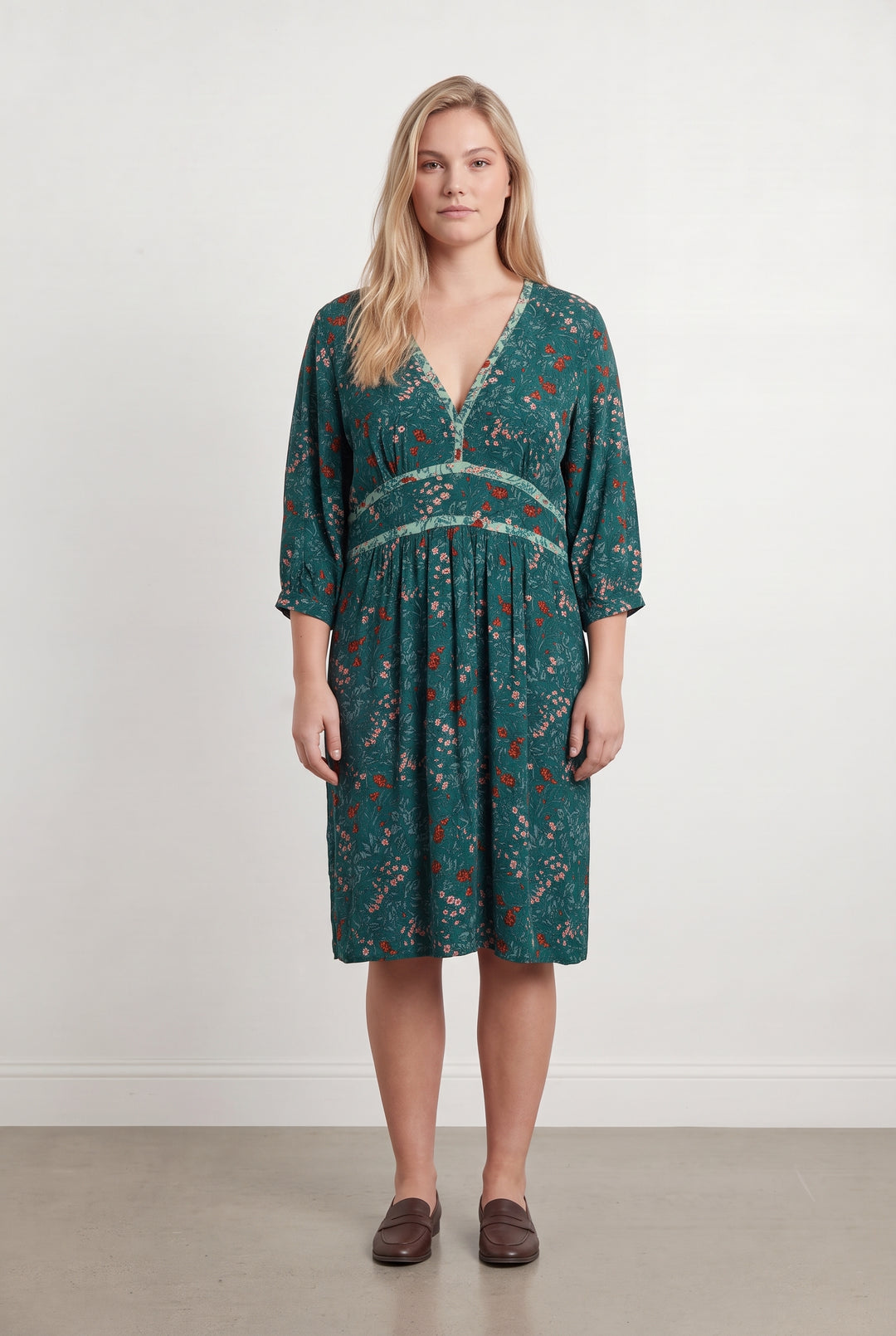 Robe Longue Verte et Rouge - Taille XXL/44 de la marque Maison 123 | PARAD124762 - Vendu par Paradigme - Image 1