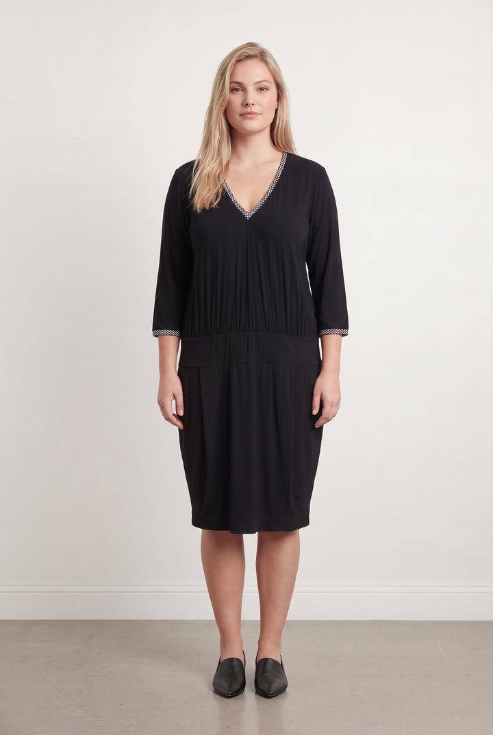 Robe Midi Noire - Taille XXL/44 de la marque Indies | PARAD124882 - Vendu par Paradigme - Image 1