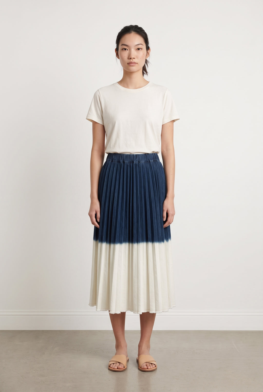 Jupe Plissée Bleue et Blanche - Taille M/38 de la marque La Fée Maraboutée | PARAD125629 - Vendu par Paradigme - Image 1