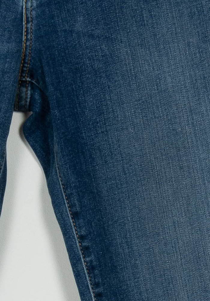 Jean Slim Bleu - Taille L/40 de la marque Levi&