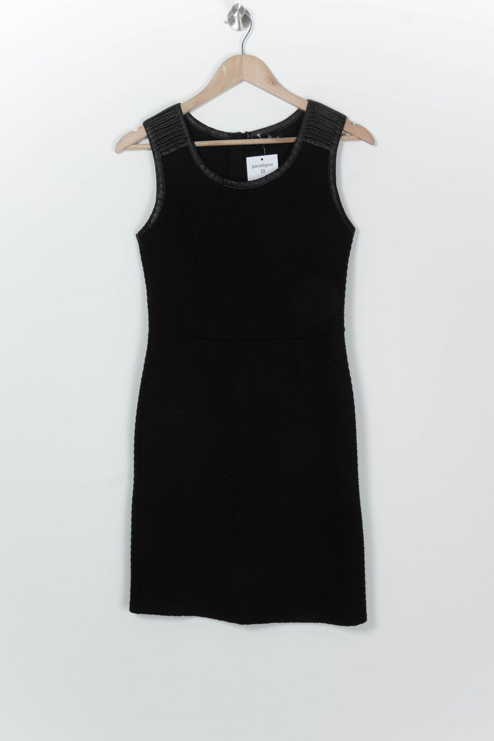 Robe Courte Sans Manches Noire - Taille S/36 de la marque One Step | PARAD126224 - Vendu par Paradigme - Image 2