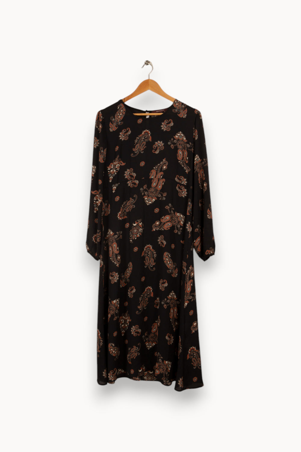 Robe noire à motifs - Taille L/40 de la marque La Fée Maraboutée | PARAD15603 - Vendu par Paradigme - Image 1