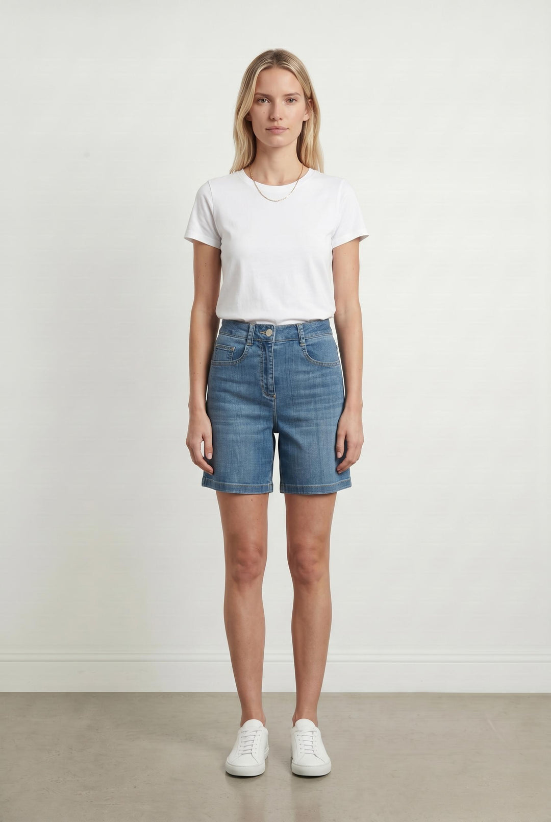 Short en Jean Bleu - Taille S/36 de la marque Caroll | PARAD16840 - Vendu par Paradigme - Image 1