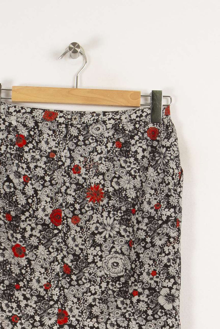 Jupe noire/blanche à motif rouge de fleur - Taille M/38