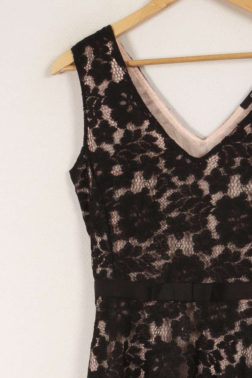 Robe noire et rose en dentelle - Taille S/36