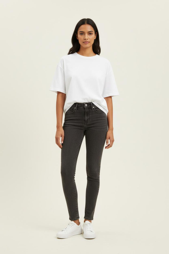 Jean Skinny Gris - Taille XS/34 de la marque Levi's | PARAD24648 - Vendu par Paradigme - Image 1