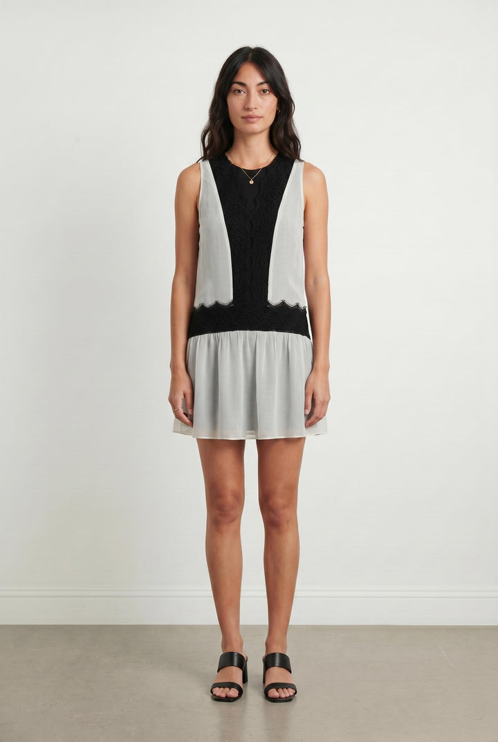 Robe Courte Noire et Grise - Taille M/38 de la marque Sandro | PARAD25882 - Vendu par Paradigme - Image 1