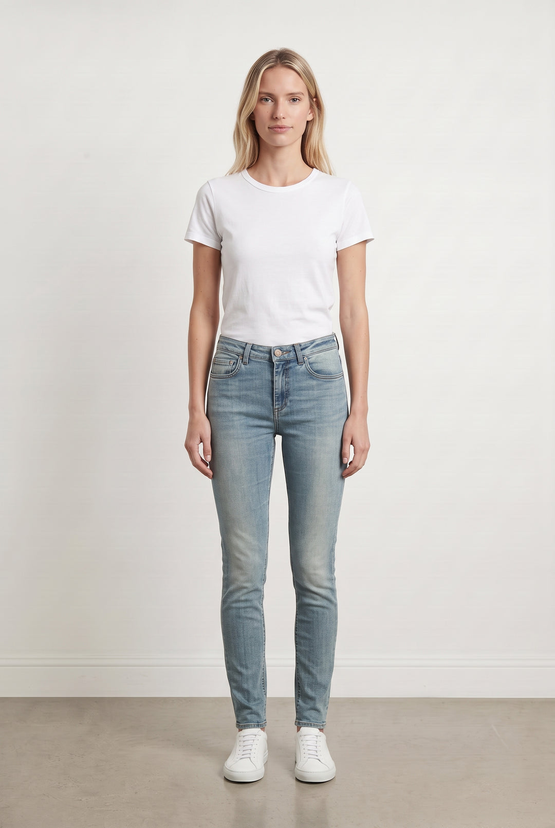 Jean Slim Bleu - Taille M/38 de la marque Acne Studios | PARAD26043 - Vendu par Paradigme - Image 1