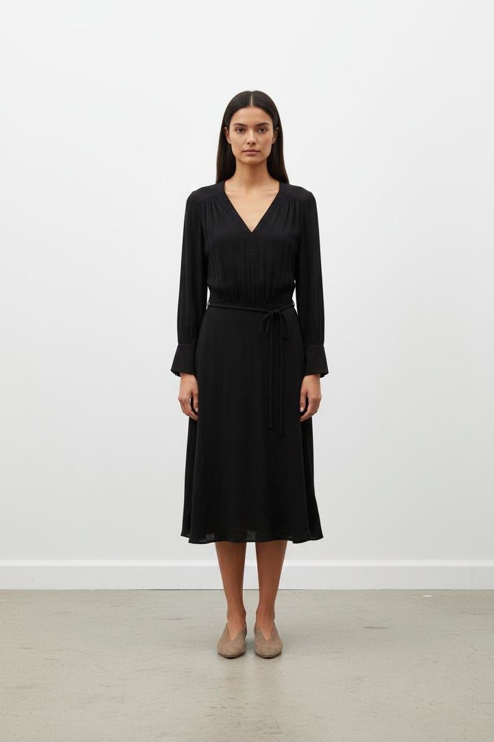 Robe noire - Taille L/40