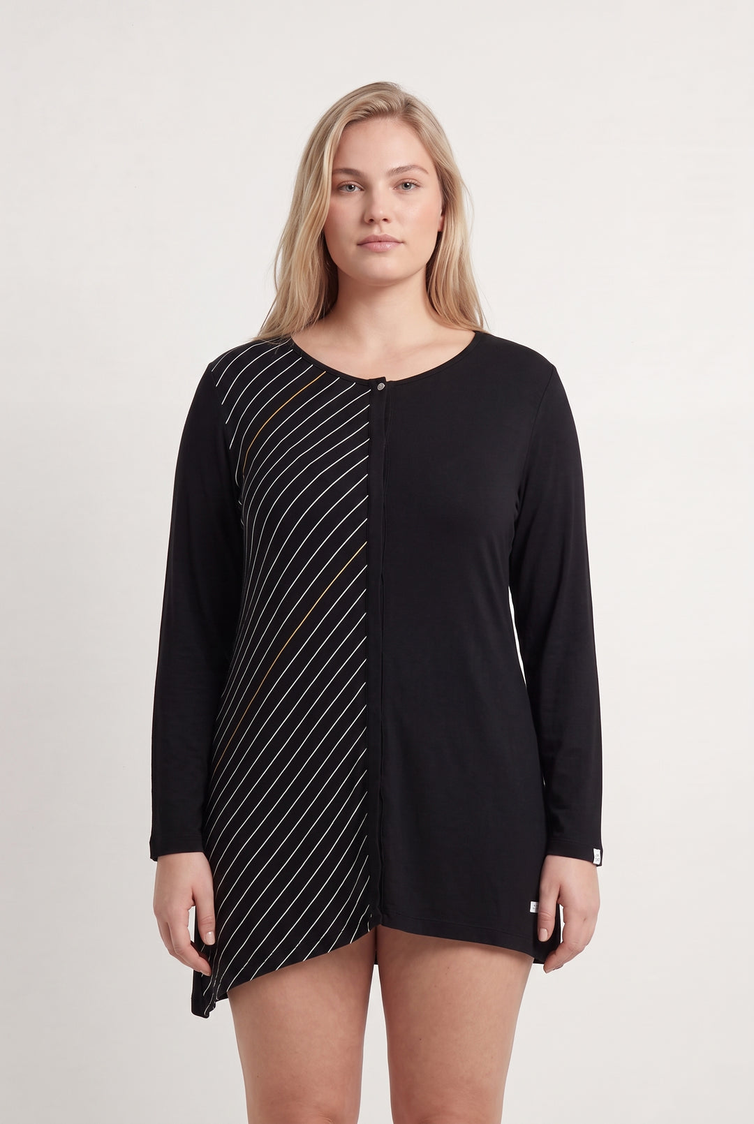 Blouse Noire et Blanche - Taille XL/42 de la marque I.Code | PARAD27262 - Vendu par Paradigme - Image 1