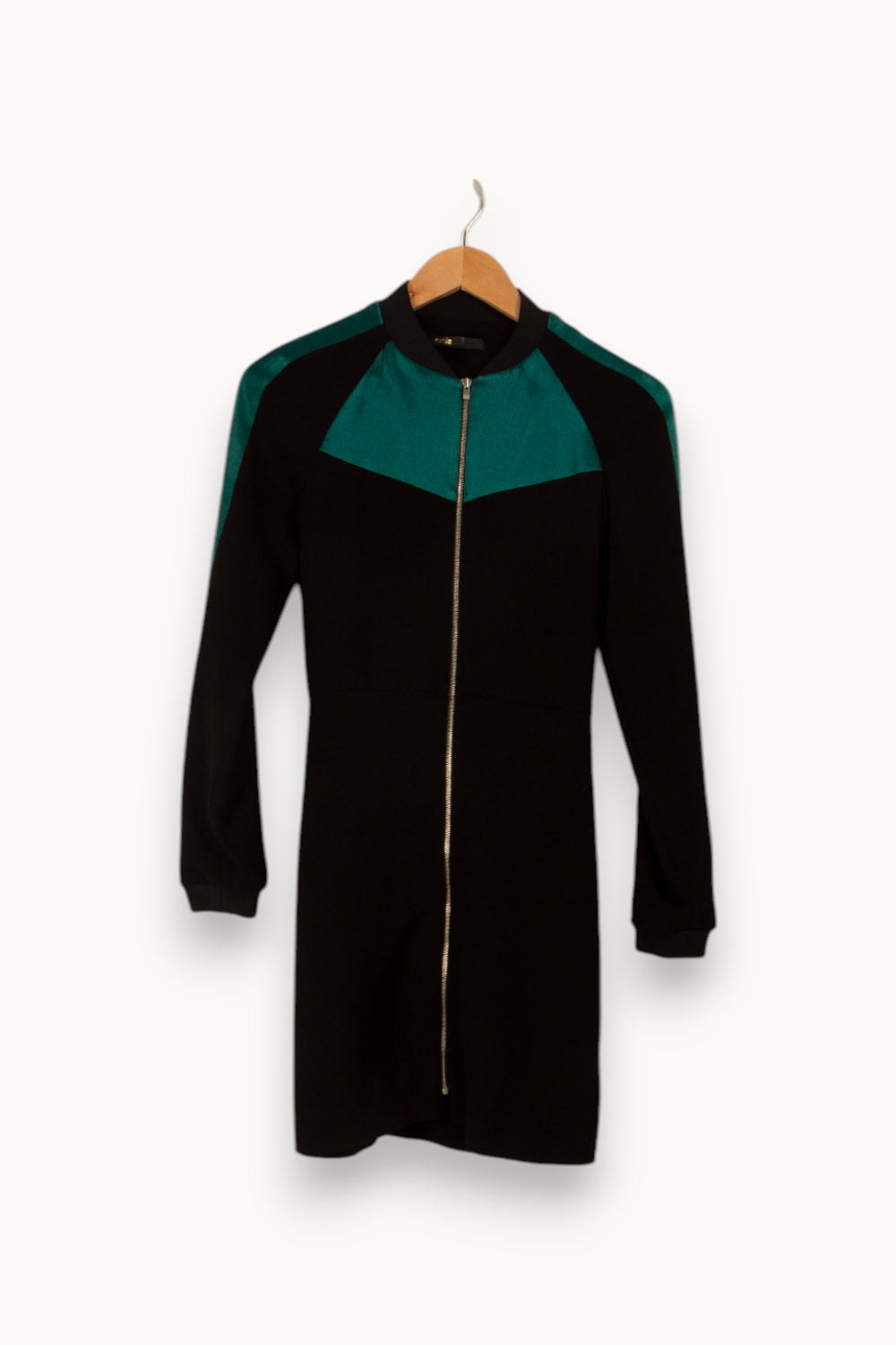 Robe noire avec détails verts - Taille S/36 de la marque Maje | PARAD31331 - Vendu par Paradigme - Image 1