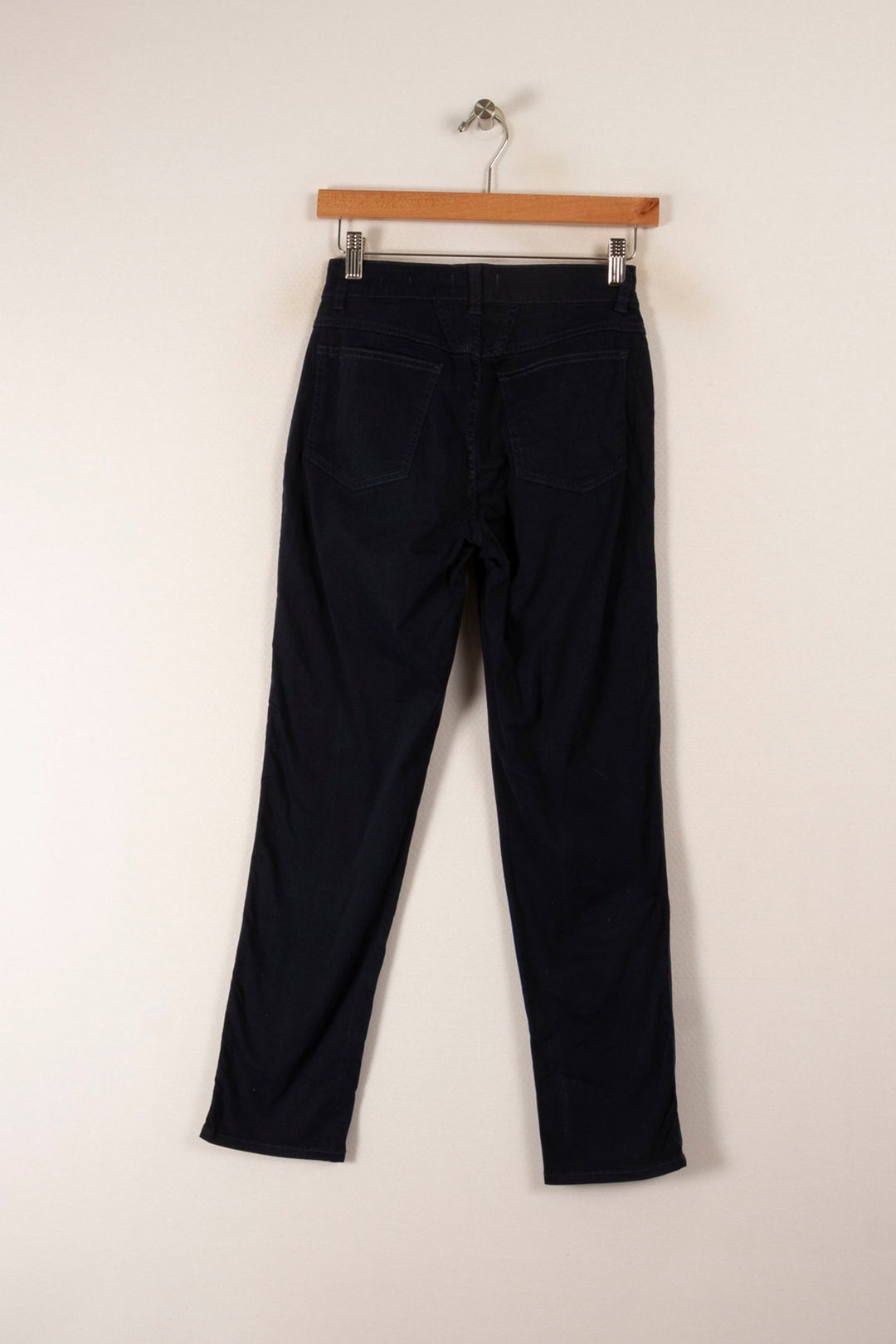 Pantalon Noir - Taille M/38 de la marque Closed | PARAD32623 - Vendu par Paradigme - Image 4