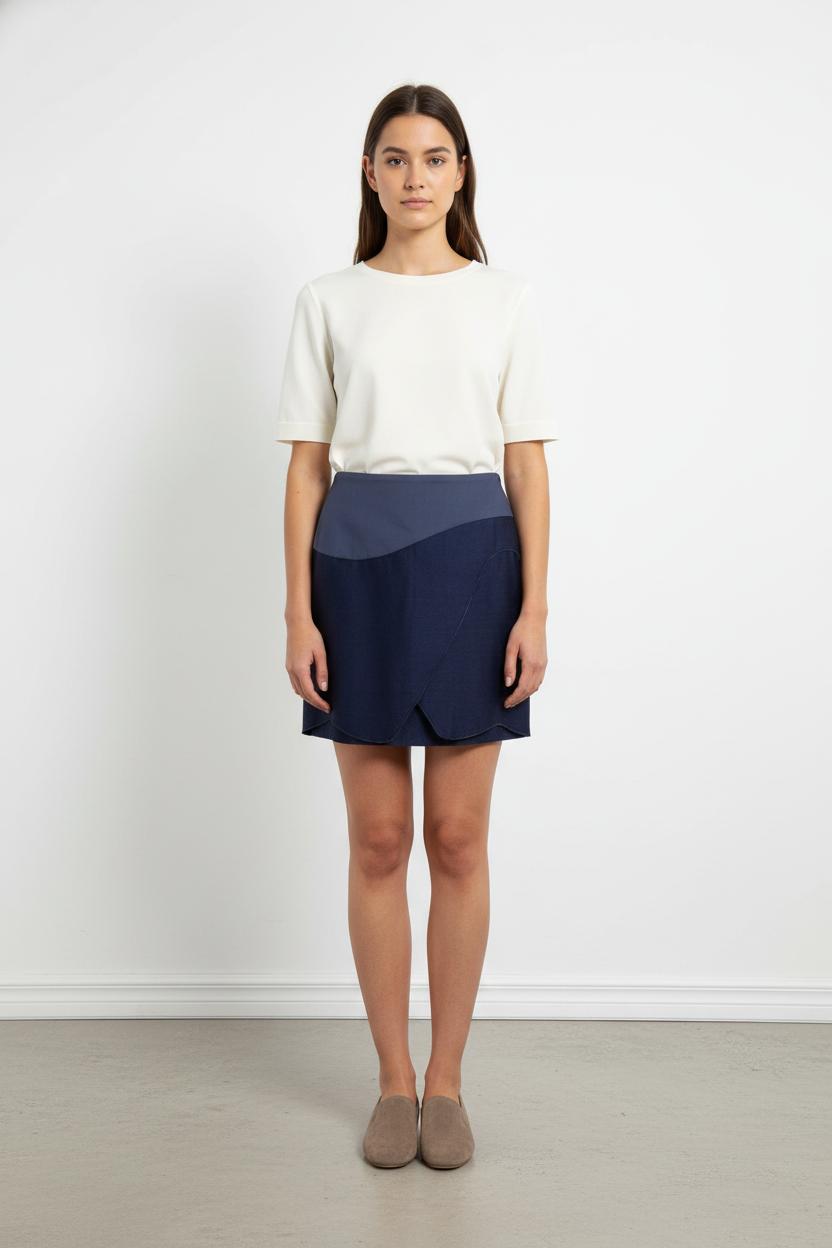 Jupe Courte Bleu Marine et Bleu - Taille S/36 de la marque The Kooples | PARAD32758 - Vendu par Paradigme - Image 1