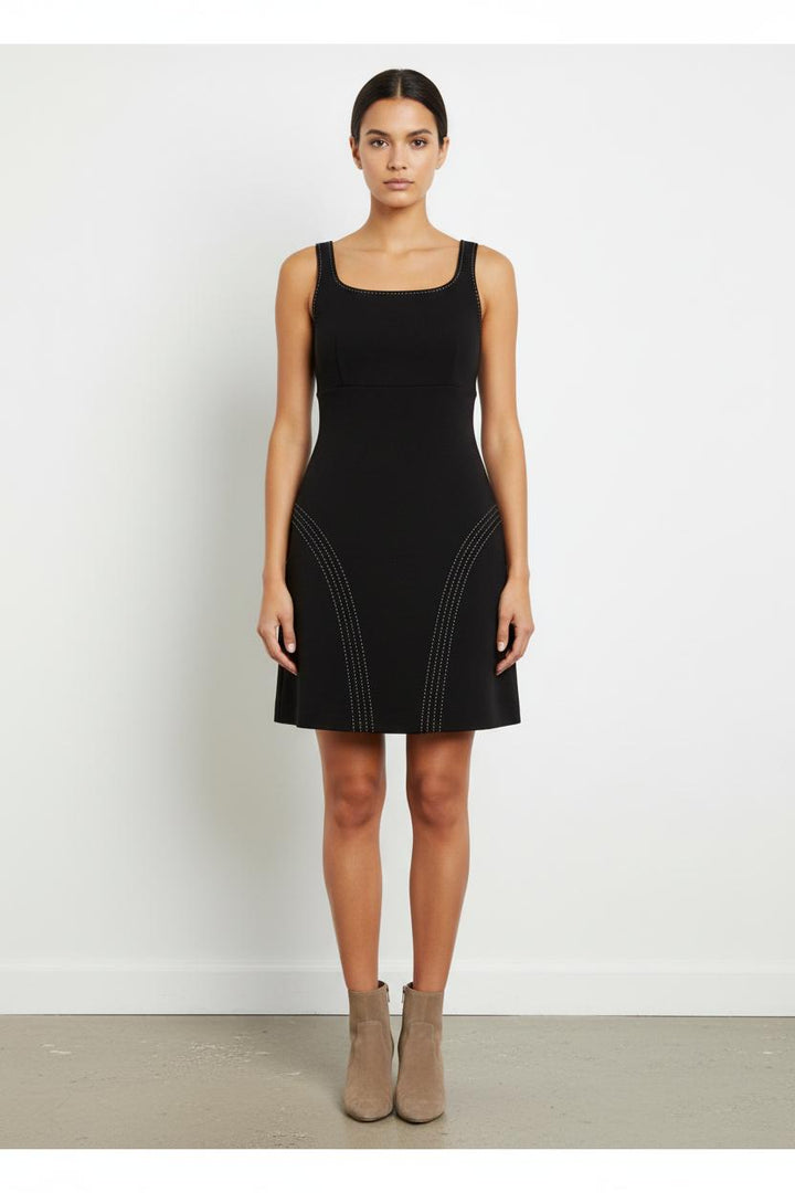 Robe noire avec détails - Taille S/36