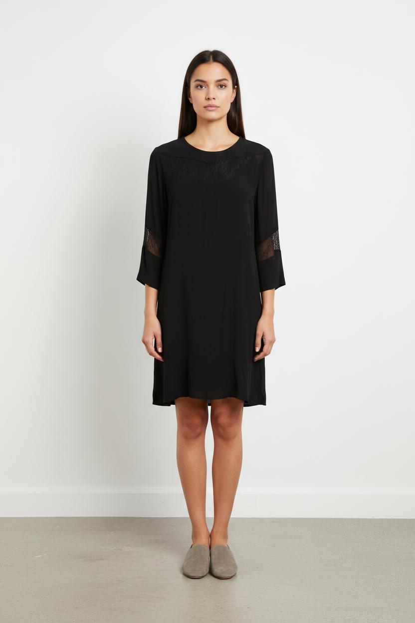 Robe noire avec détails - Taille M/38