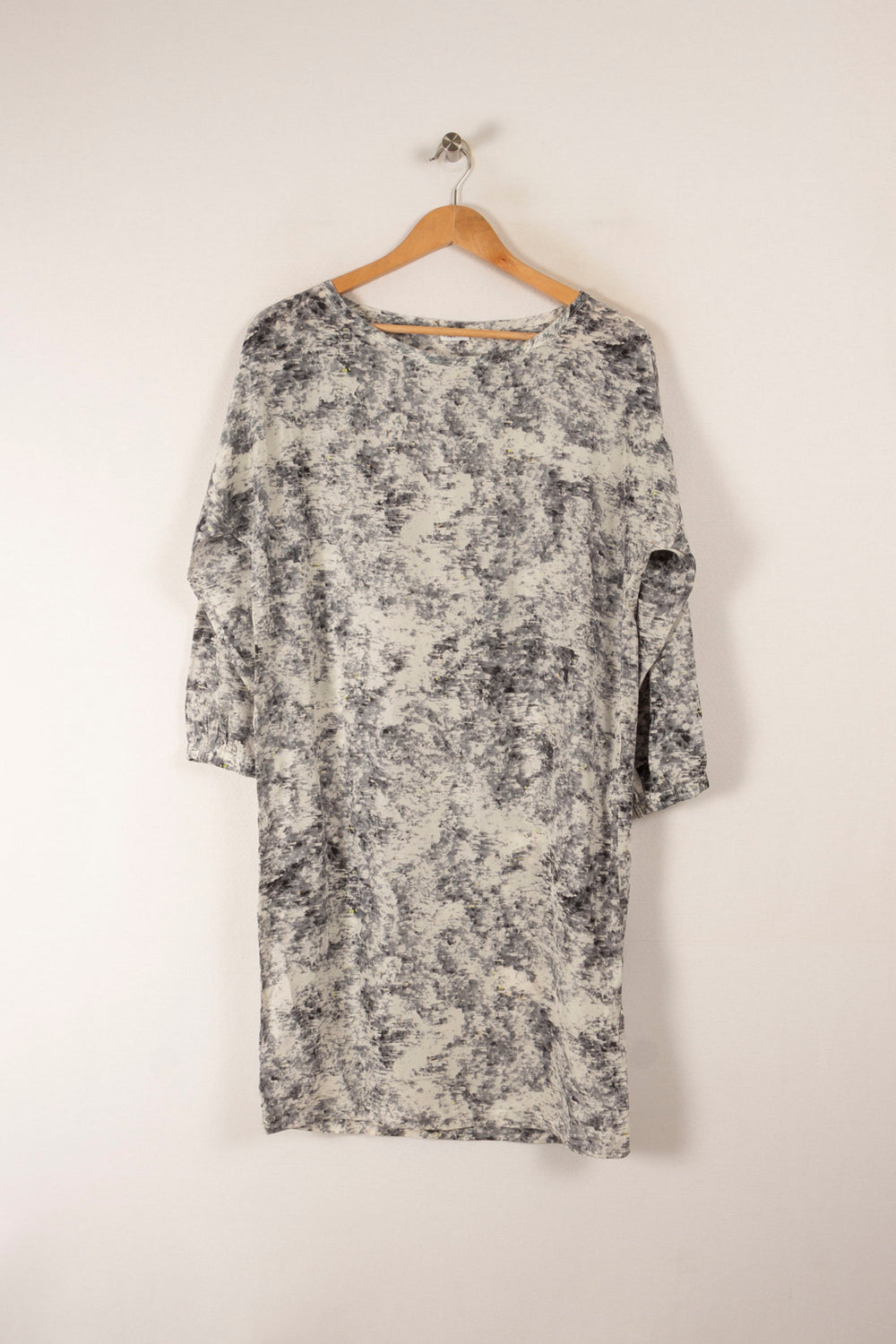 Robe Droite Grise et Blanche - Taille S/36 de la marque Filippa K | PARAD33190 - Vendu par Paradigme - Image 2