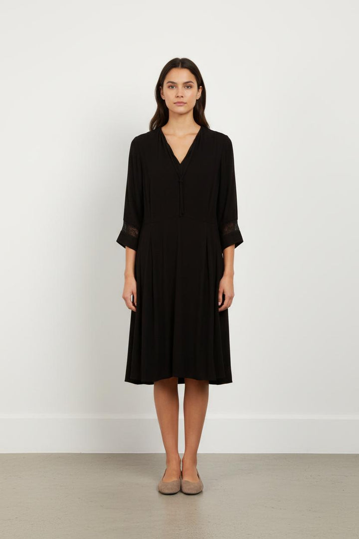 Robe noire - Taille L/40