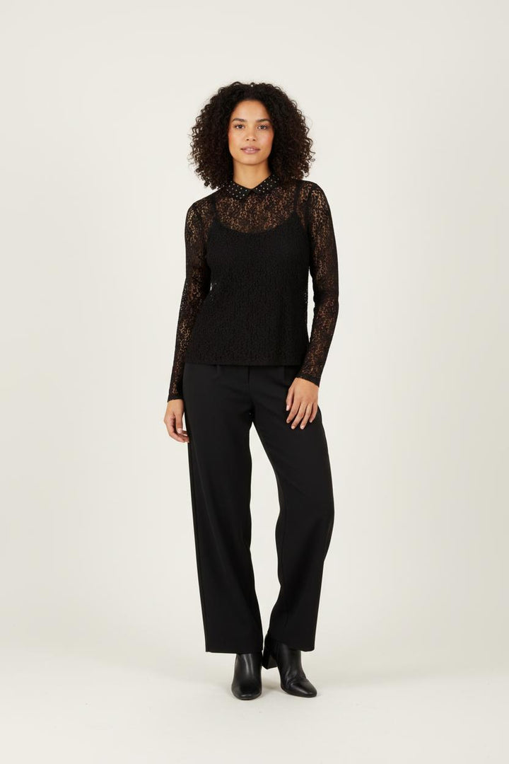 Blouse noire en dentelle - Taille L/40