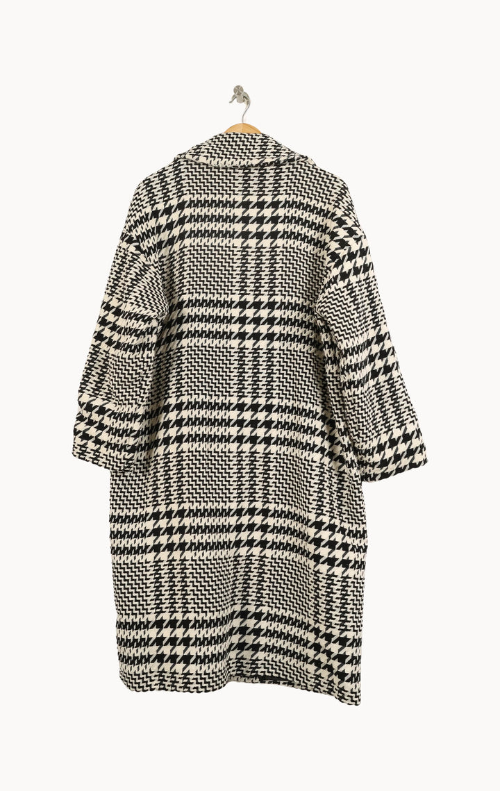 Manteau Noir et Blanc - Taille S/36 de la marque La Fée Maraboutée | PARAD35036 - Vendu par Paradigme - Image 4