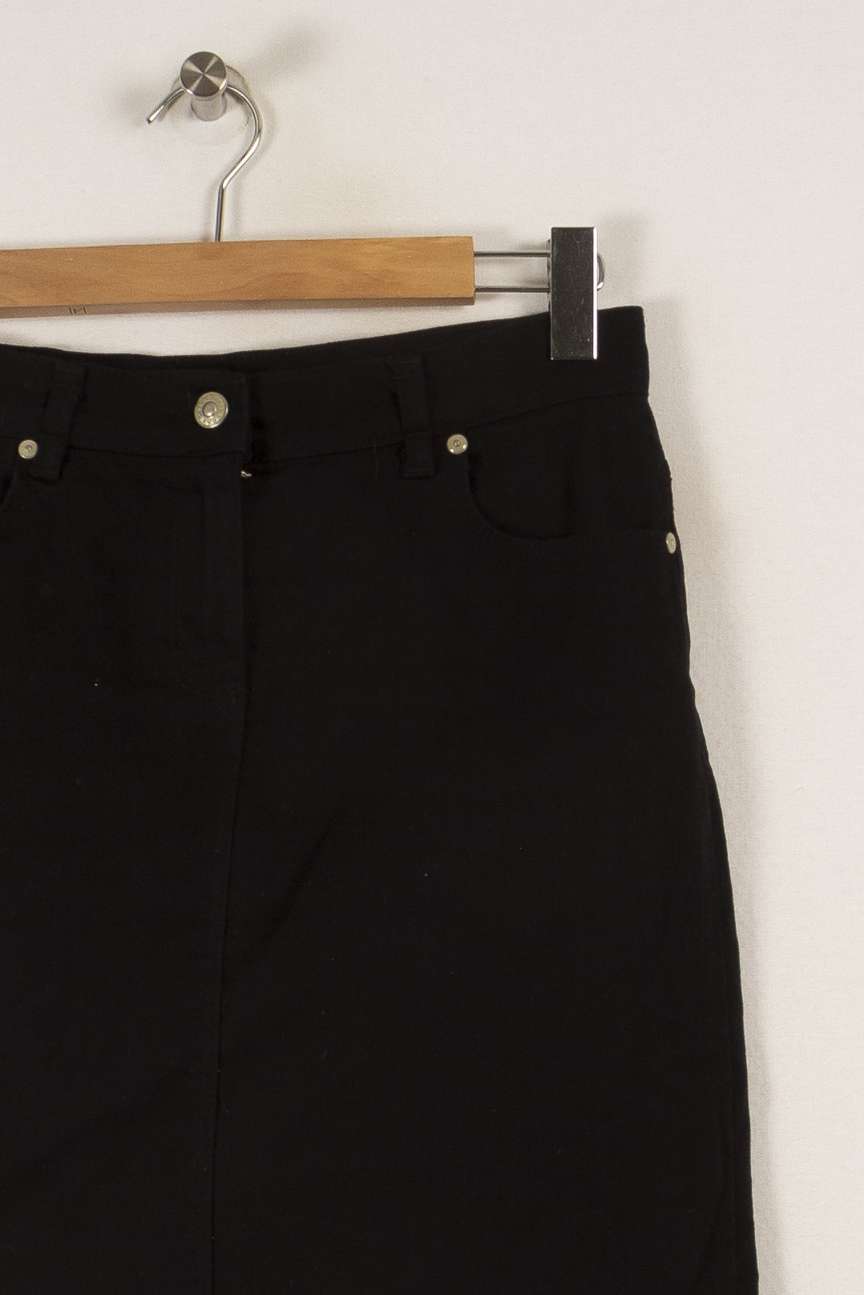 Jupe noire de la marque Caroll | PARAD36183 - Vendu par Paradigme - Image 2