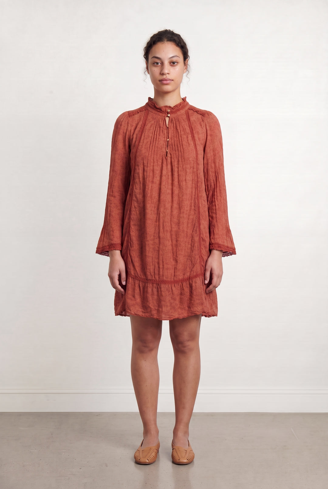 Robe Courte Orange - Taille L/40 de la marque One Step | PARAD37343 - Vendu par Paradigme - Image 1