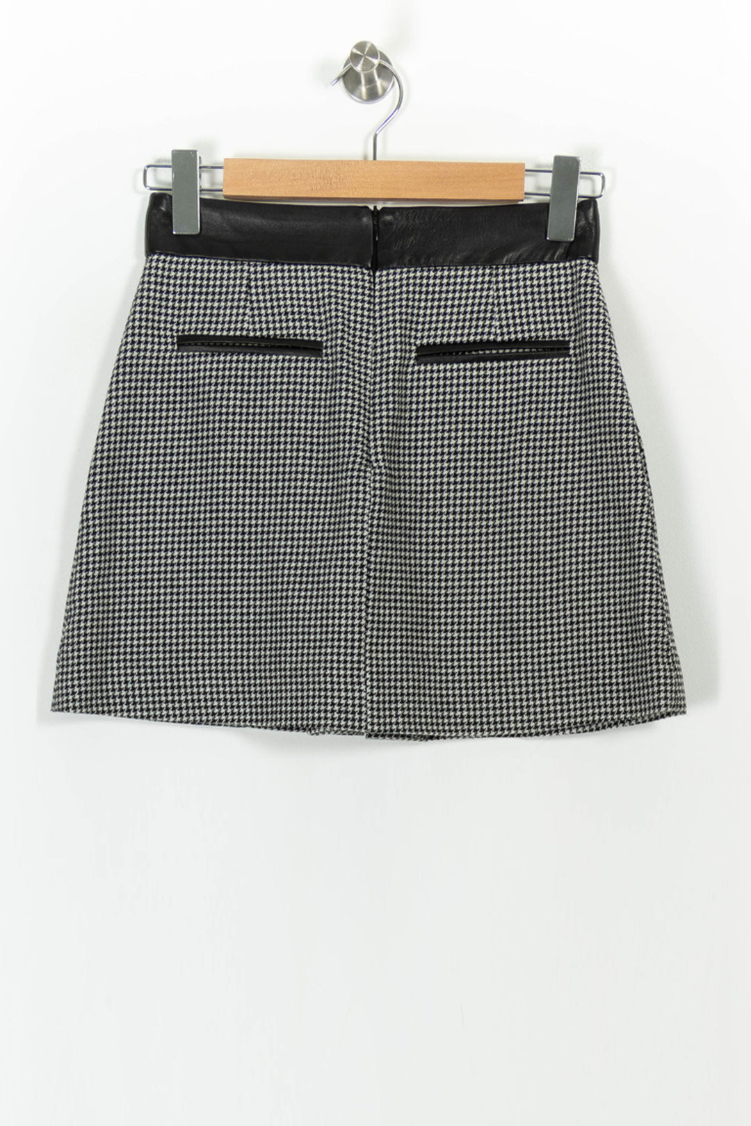 Jupe Courte Noire et Blanche - Taille S/36 de la marque The Kooples | PARAD37951 - Vendu par Paradigme - Image 4