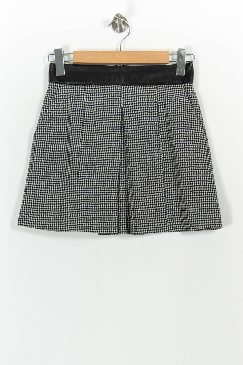Jupe Courte Noire et Blanche - Taille S/36 de la marque The Kooples | PARAD37951 - Vendu par Paradigme - Image 2