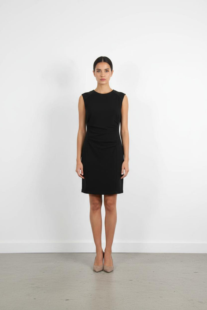 Robe Droite Noire - Taille M/38