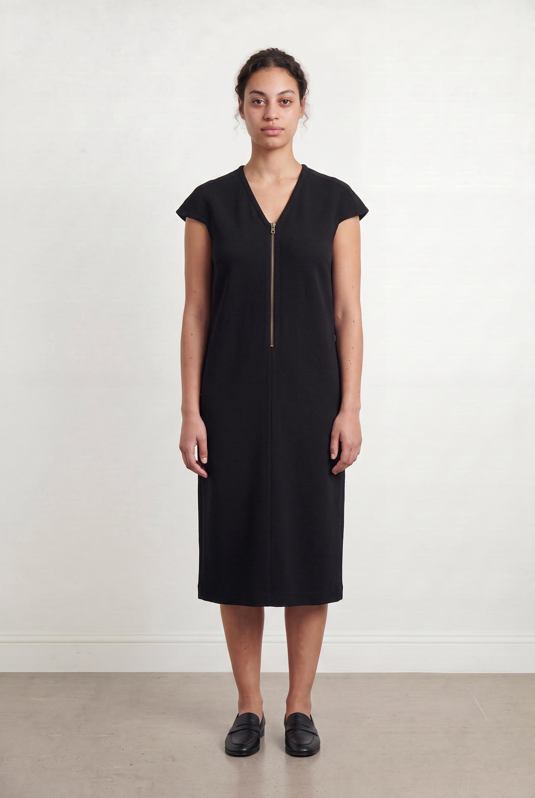 Robe Droite Noire - Taille XL/42 de la marque Gerard Darel | PARAD38145 - Vendu par Paradigme - Image 1