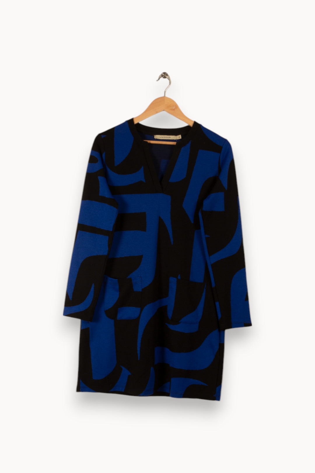 Robe bleue et noire - Taille M/38 de la marque La Fée Maraboutée | PARAD38750 - Vendu par Paradigme - Image 1