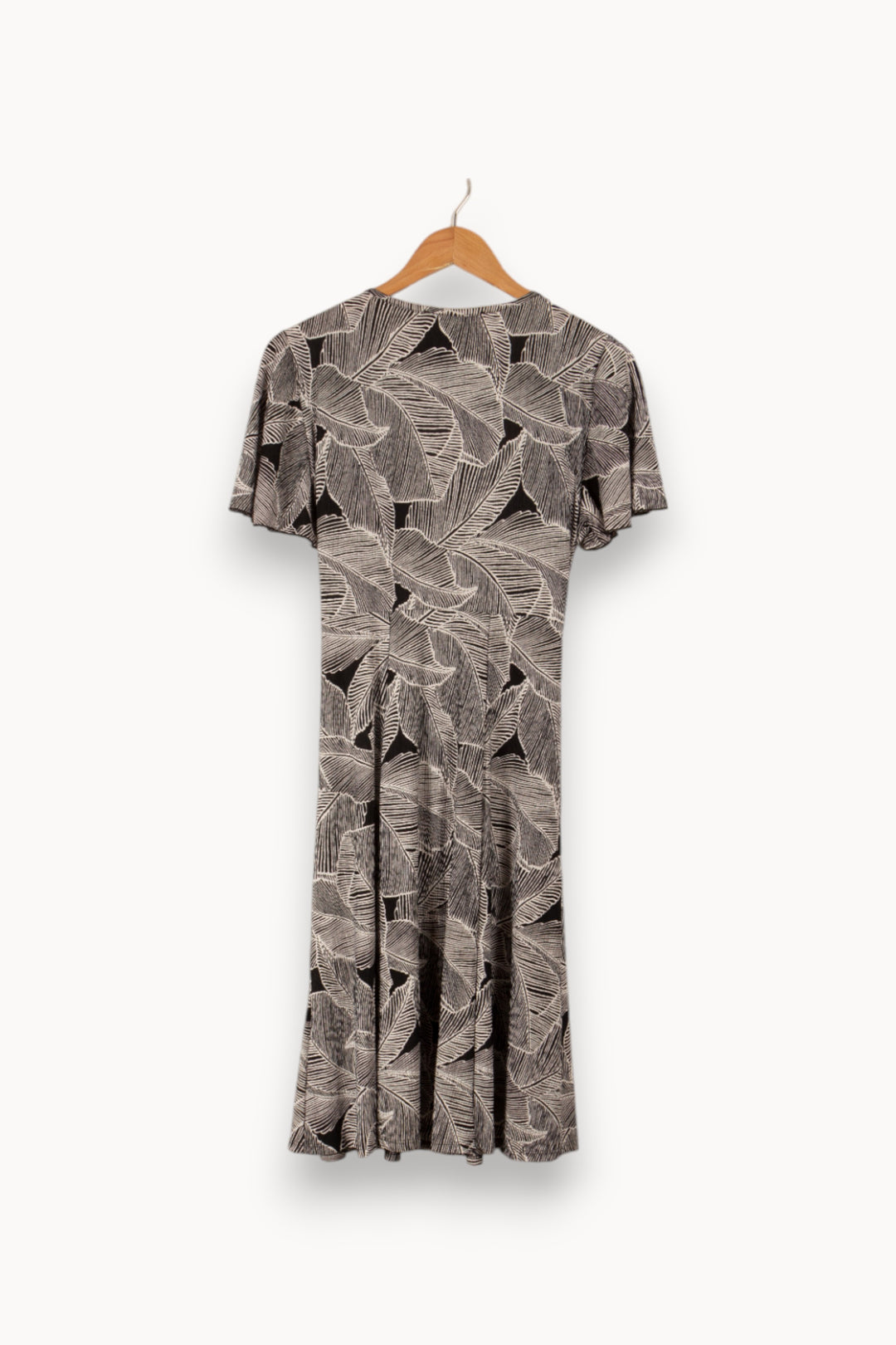 Robe noire - Taille XL/42 de la marque La Fée Maraboutée | PARAD38910 - Vendu par Paradigme - Image 3