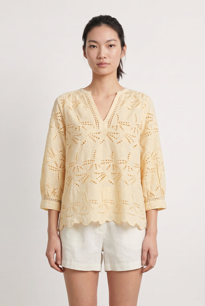 Blouse en broderie beige - Taille M/38 de la marque Maison 123 | PARAD40339 - Vendu par Paradigme - Image 1