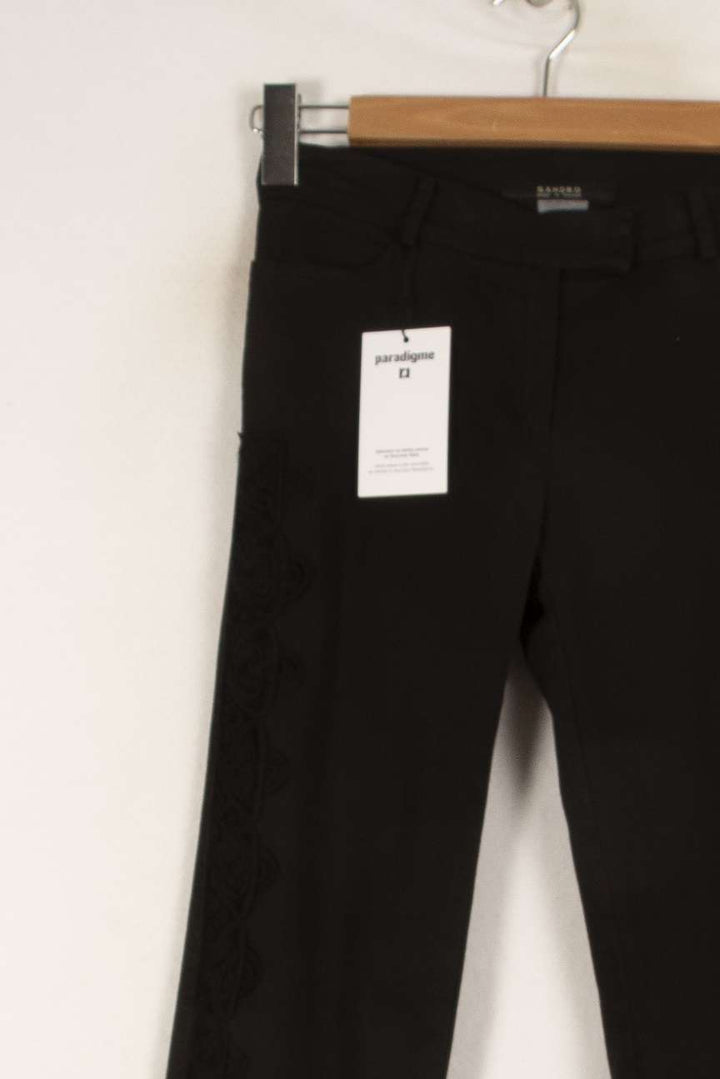 Pantalon noir avec broderies - Taille S/36 de la marque Sandro | PARAD40971 - Vendu par Paradigme - Image 2