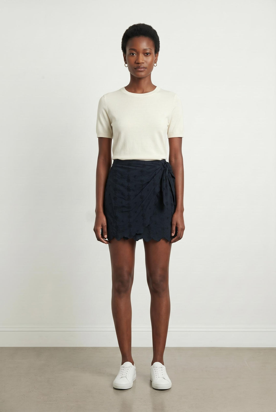 Jupe noire - Taille S/36 de la marque Louise Misha | PARAD41249 - Vendu par Paradigme - Image 1