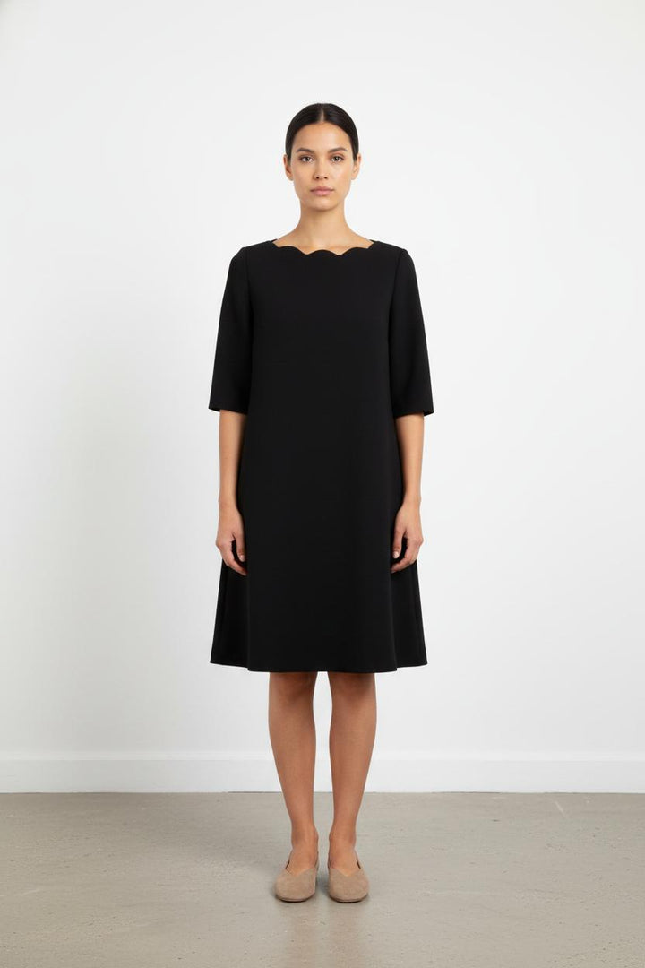 Robe Droite Noire - Taille M/38