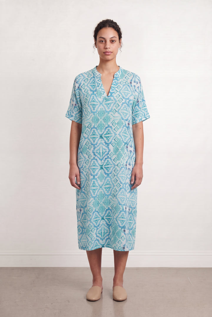 Robe Bleue et Blanche - Taille L/40 de la marque La Fée Maraboutée | PARAD42892 - Vendu par Paradigme - Image 1