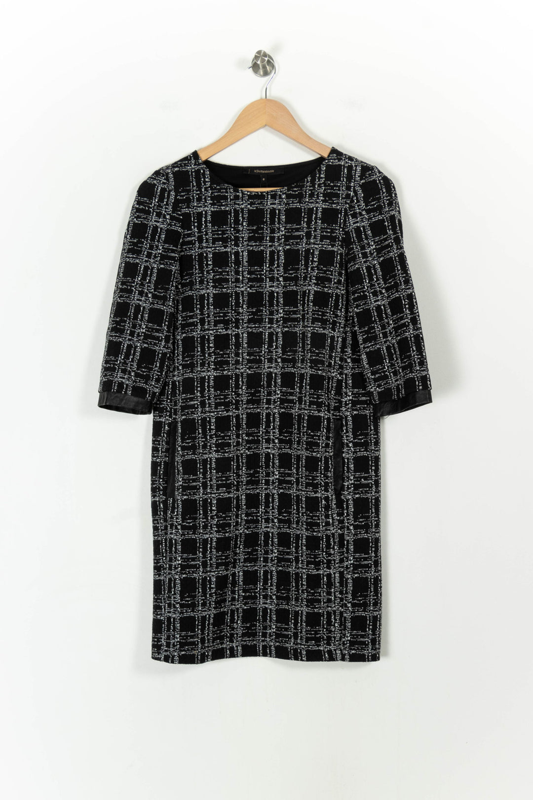 Robe Noire et Blanche - Taille XS/34 de la marque La Fée Maraboutée | PARAD42899 - Vendu par Paradigme - Image 2